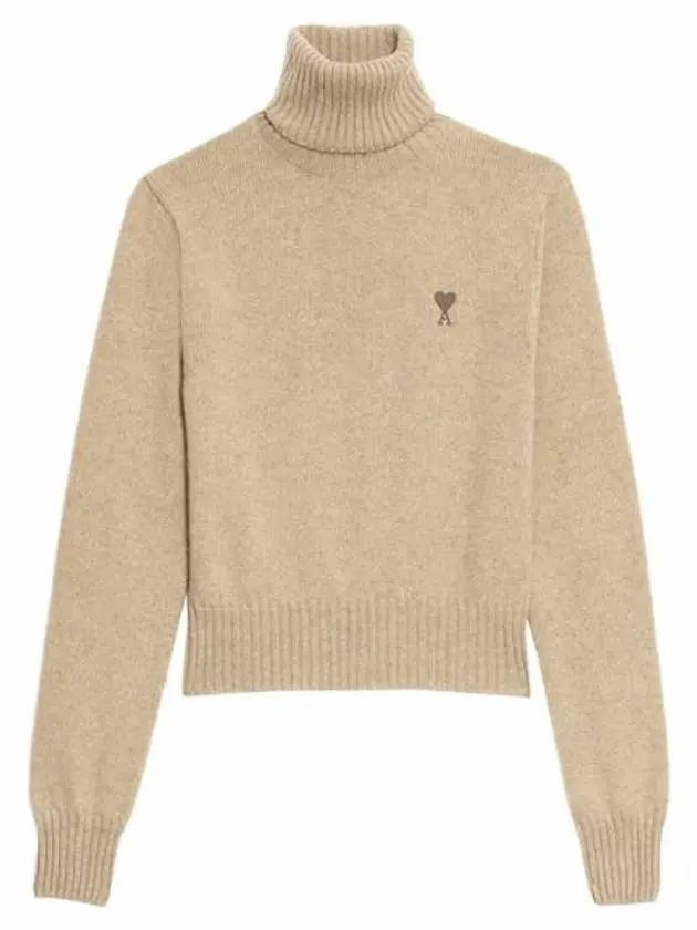 아미 여성 토널 하트 자수 터틀넥 베이지