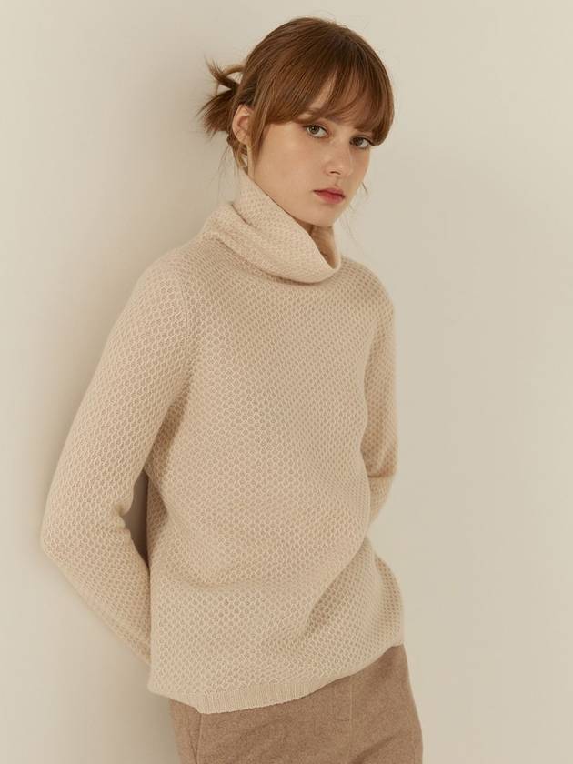 23FW 칼레이트 캐시미어 오픈 위브 하이넥 스웨터 크림 베이지