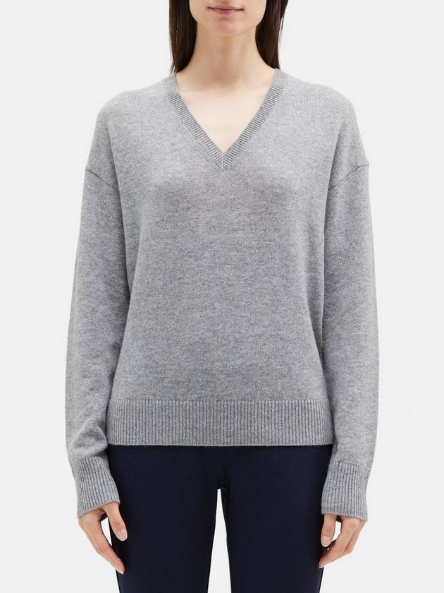 캐시미어 소재의 V 넥 스웨터 V Neck Sweater in Cashmere