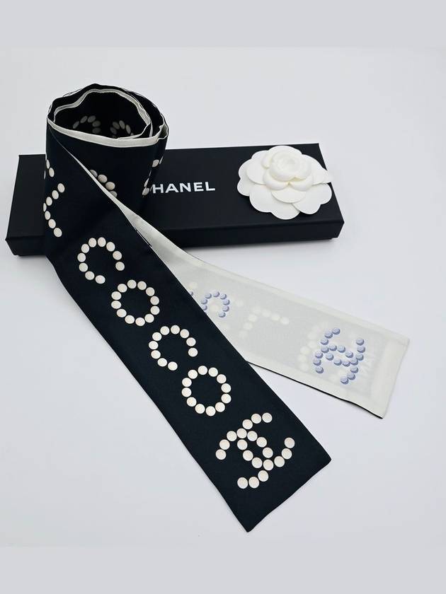 샤넬 스카프 블랙 화이트 진주 방도 트윌리 cc로고 AAA676