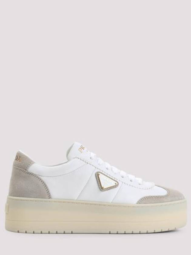 프라다 다운타운 볼드 나파 가죽 로우탑 스니커즈 화이트