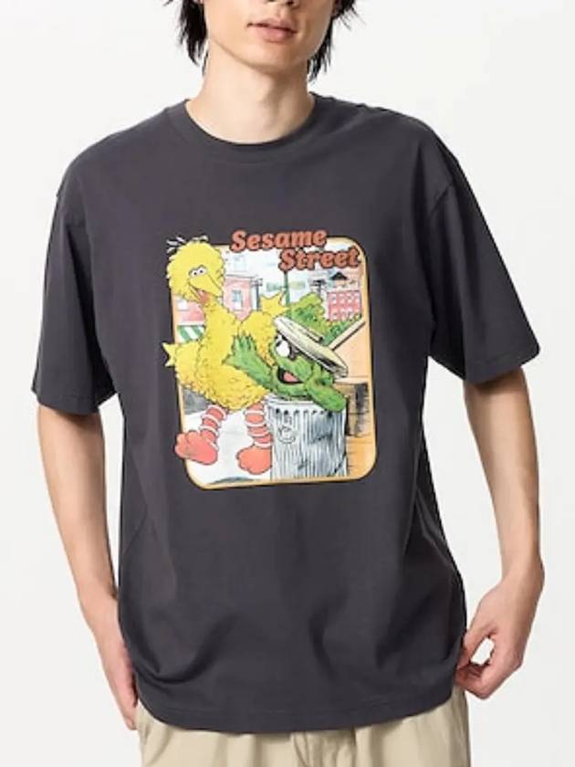 유니클로 반팔티 세서미 스트리트 UT 릴렉스핏 477880