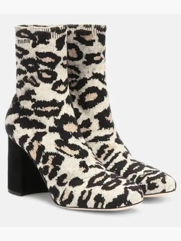 미우미우 레오파드 프린트 자카드 앵클 부츠
