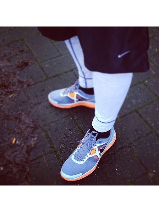 01-472540-008-나이키-루나글라이드+3쉴드-실버그레이오렌지