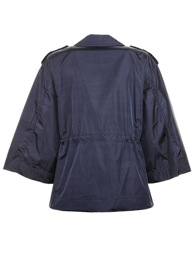 버튼 업 쇼트 재킷 추가 Add Buttoned Up Short Jacket