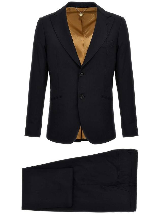 Maurizio Miri Kery Arold Outfit