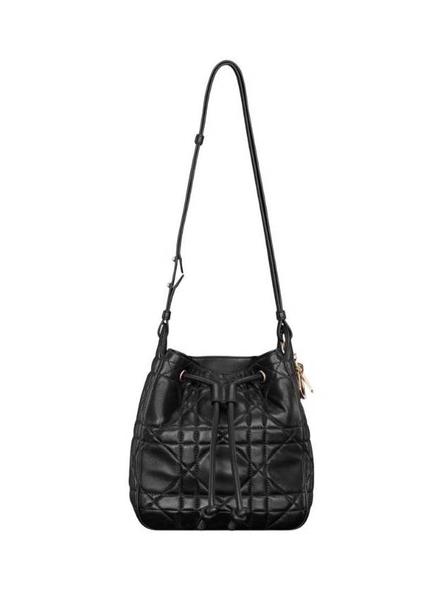 디올 스몰 D 모션 백 매크로까나쥬 램스킨 블랙 M2851ONWP M900