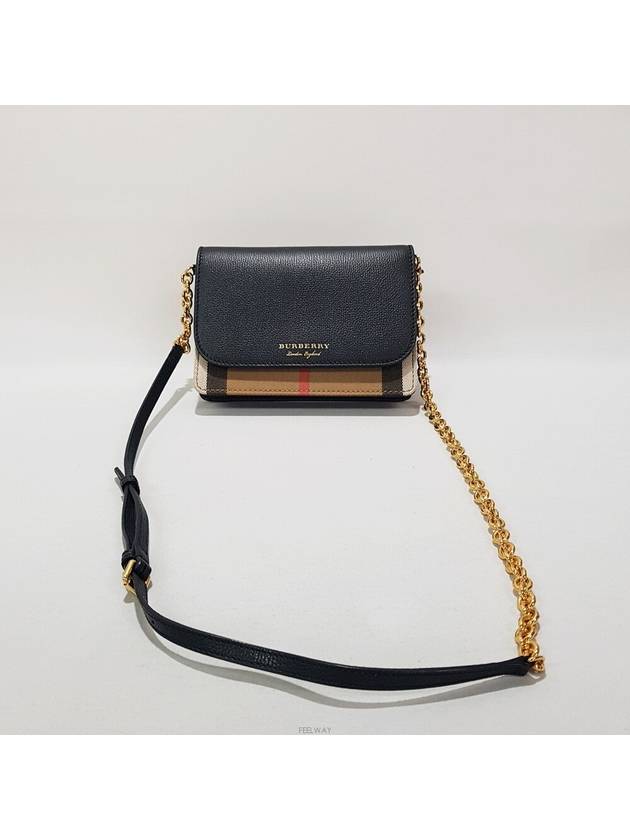 버버리 햄프셔 체인 크로스백 80278741