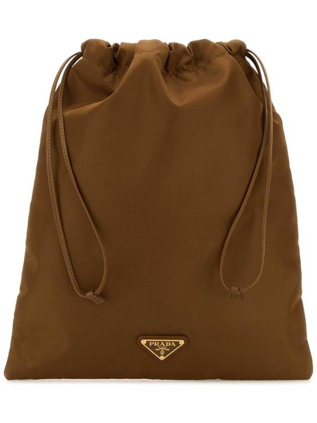 프라다 트라이앵글 로고 드로스트링 리나일론 파우치 브라운