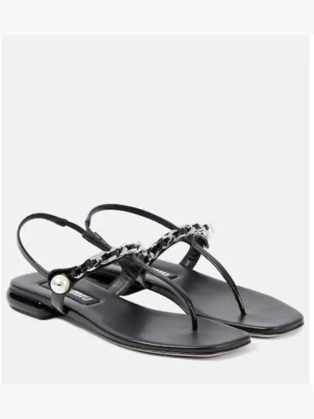 미우미우 페이턴트 레더 로프 샌들