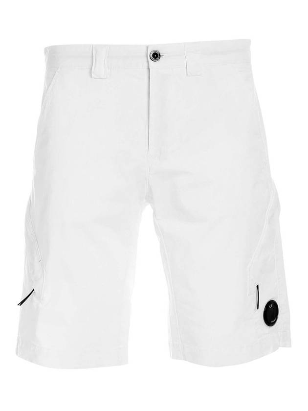 CP컴퍼니 렌즈 와펜 카고 버뮤다 쇼츠 화이트
