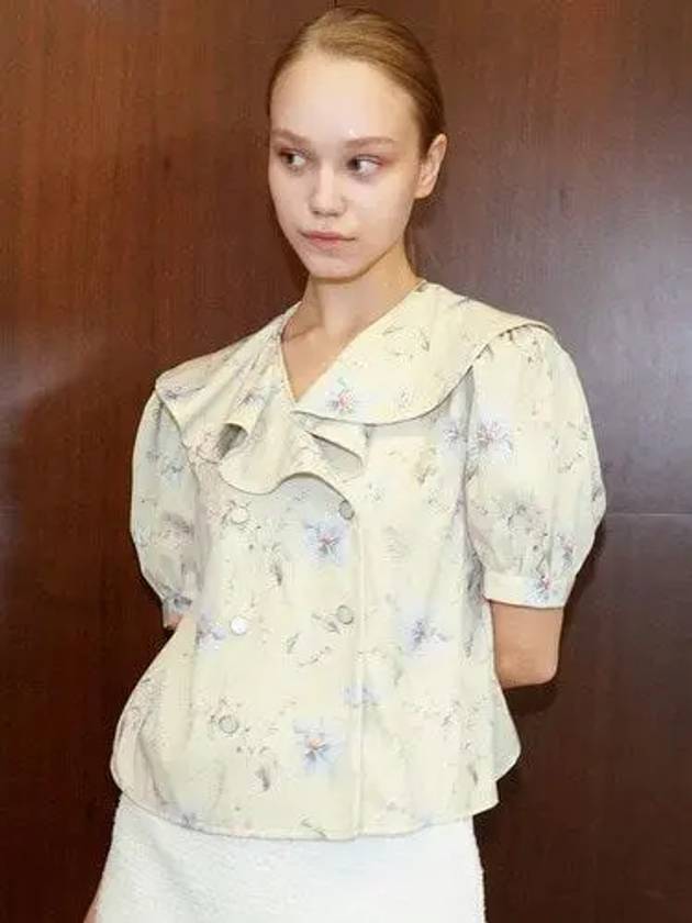 데미지니모닉 세라 프릴 플라워 블라우스 옐로그린