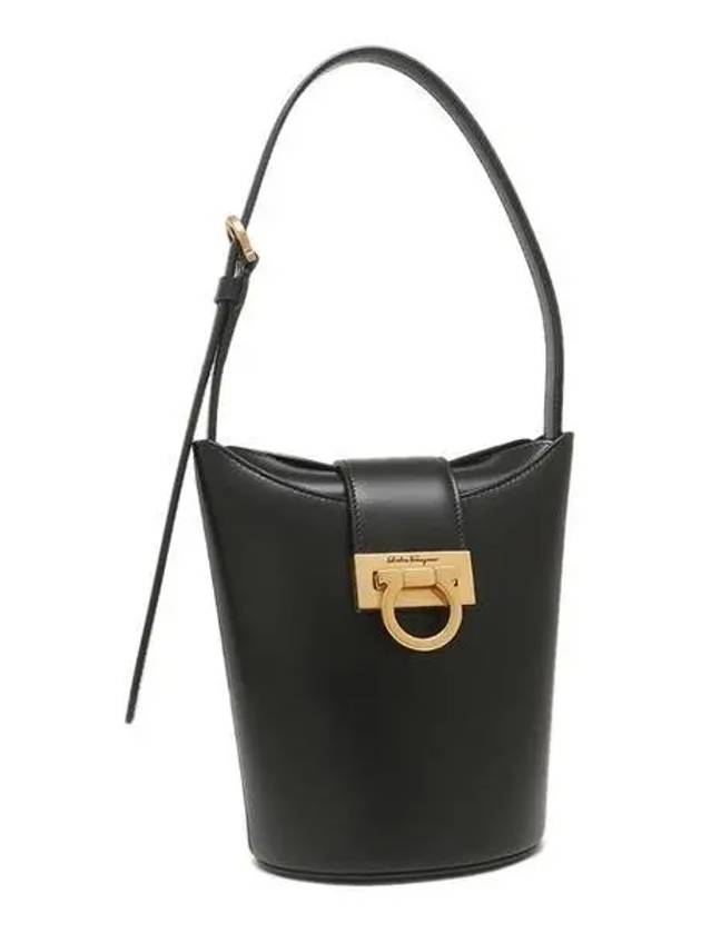 페라가모 트리폴리오 숄더 백 211194 002