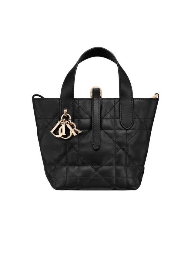 디올 뚜주흐 버티컬 나노 토트 백 매크로까나쥬 카프스킨 블랙 S6100OSNW M900