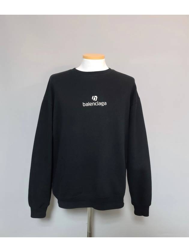 발렌시아가 자수 로고 맨투맨 77