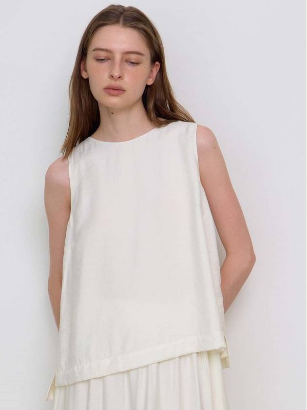 mildy sleeveless blouse off white