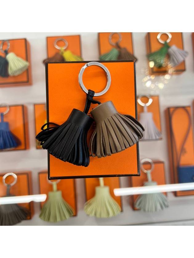 에르메스 카르멘 듀오 키링 테슬 백참 블랙 에토프