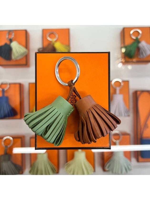 에르메스 카르멘 듀오 키링 테슬 백참 골드 베르트크리켓