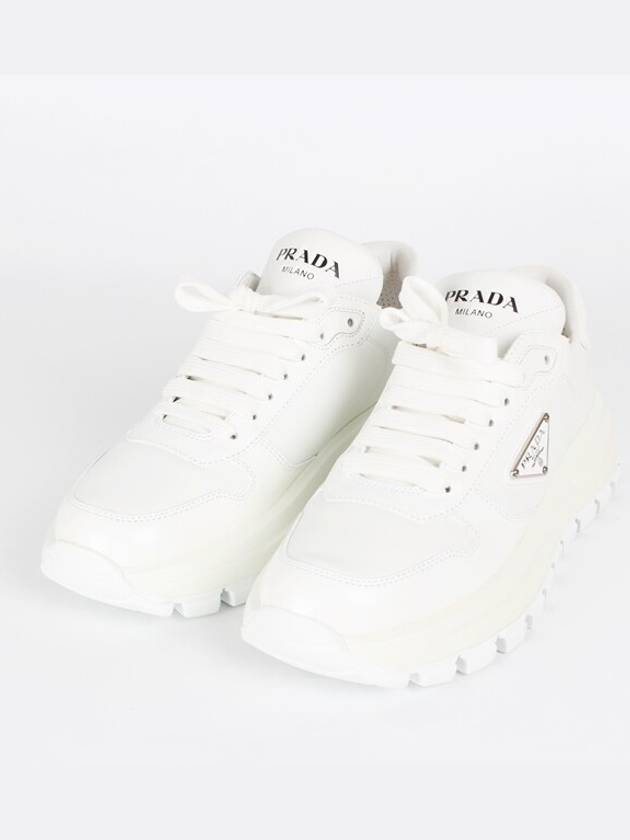 프라다 삼각로고 스파졸라토 스니커즈 화이트 37.5 245