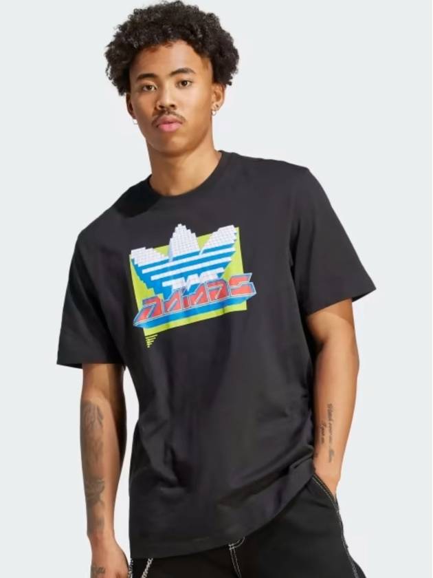 아디다스 그래픽 로고 라운드 티셔츠