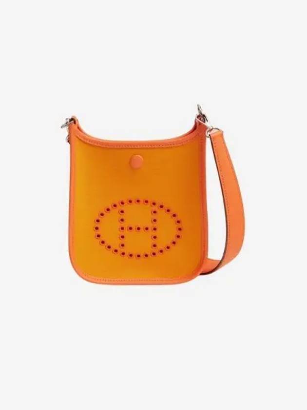 에르메스 네오 에블린 16 투톤 오피시에 스위프트 & 팔라듐 하드웨어 죤 도르 프 오랑쥬 미니옴 Hermes Neo Evelyne 16 Bag Two Tone Officier Swift & Palladium Jaune D'or Feu Orange Minium