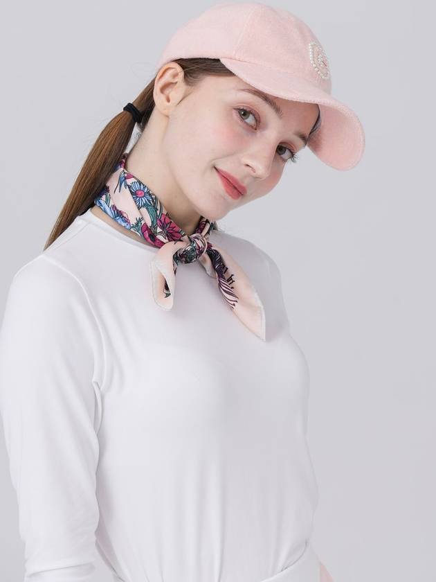 24SS 두유노유엠씨 여성 와펜 패치 심볼 로고 진주 찡 면 테리 페일 핑크 볼 캡 DO9242AC927