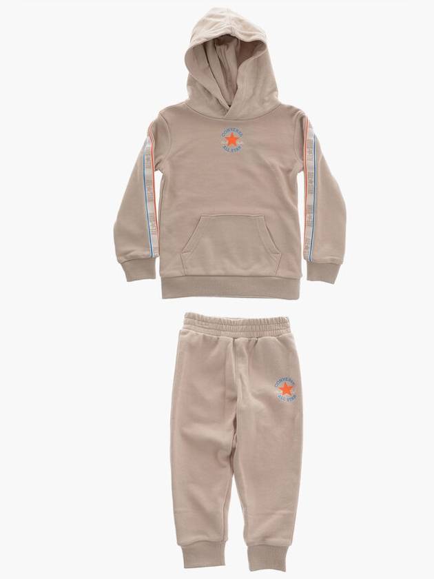 컨버스 점프 수트