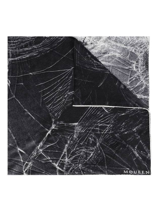 Alexander McQueen 로고 디테일 패턴 스카프