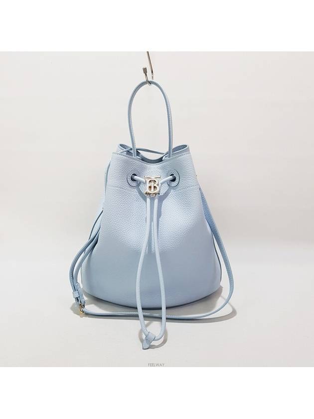 버버리 TB 드로우스트링 버킷백 80584341