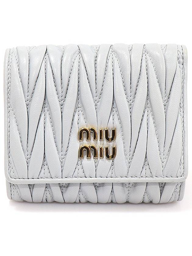 MiuMiu 미우미우 5MH033 펄 그레이 마테라쎄 금장 레터링 로고 스몰 반지갑