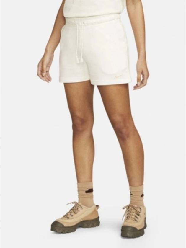 01-DV0524-133-나이키우먼스-프렌치테리스웨트쇼트팬츠-화이트