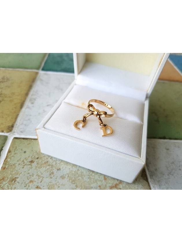 디올 여성 반지