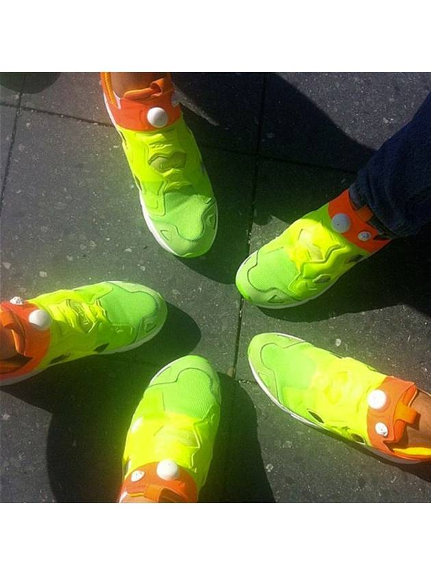 01-V49184-리복X스니커즈스터프-인스타펌프퓨리-팝시클