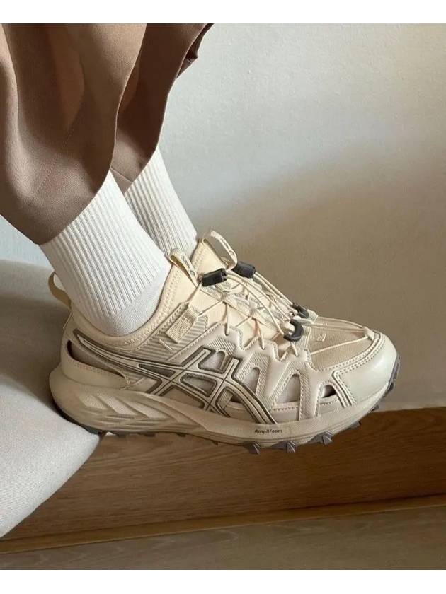 아식스 Gel Sonoma 샌들 샌드 크림 1203A408 022