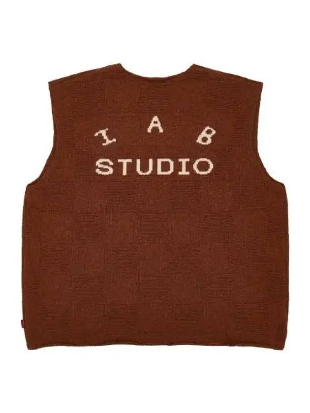 아이앱 스튜디오 x 던전밥 칠책 니트 베스트 브라운 IAB Studio x Delicious in Dungeon Chilchuck Knit Vest Brown