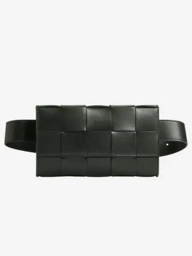 보테가 베네타 카세트백 클러치 온 벨트 다크 그린 Bottega Veneta Cassette Clutch On Belt Dark Green