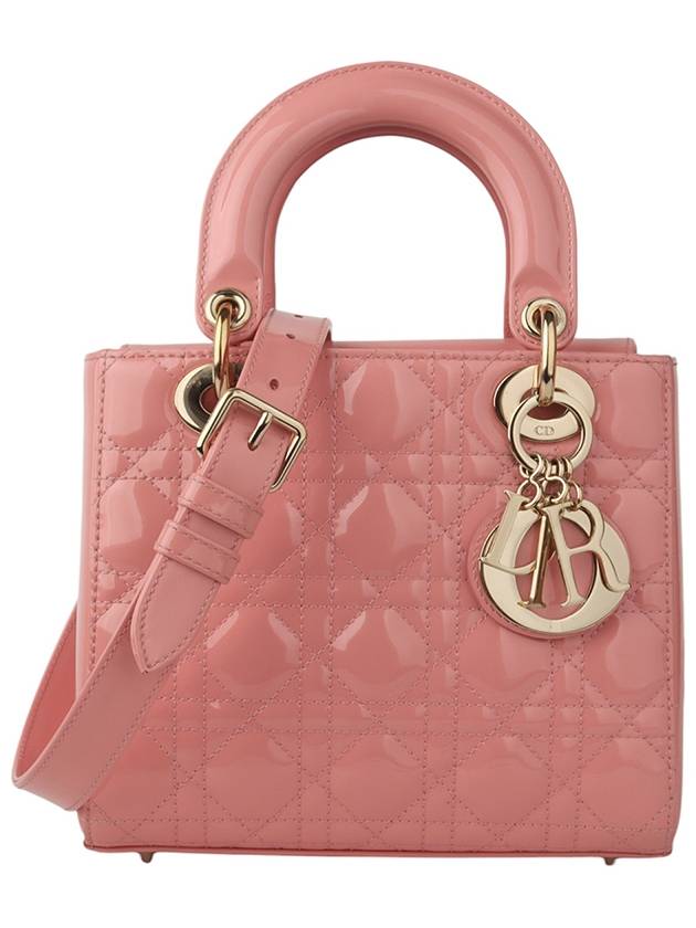 디올 M0531OWCB 페이턴트 까나쥬 레이디 디올 스몰 백화점인보이스34618K