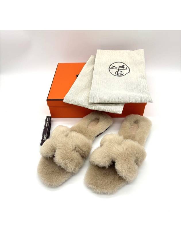 에르메스 여성 오란 샌들 시어링 털샌들 카멜 베이지 H231288Z