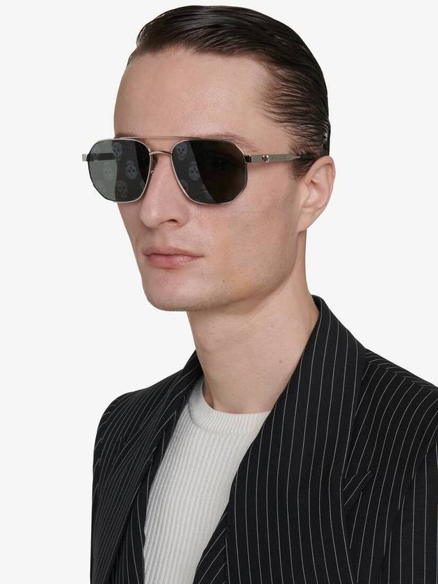 알렉산더 맥퀸 플로팅 스컬 메탈 카라반 선글라스 781950I33101030