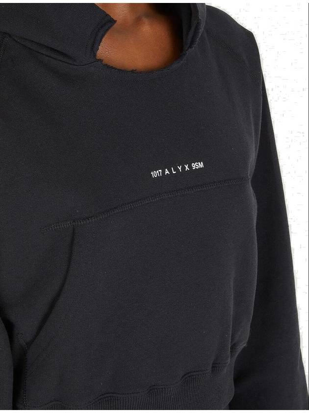 1017 ALYX 9SM 로고 프린트 크롭 후디 1017 ALYX 9SM Logo Printed Cropped Hoodie