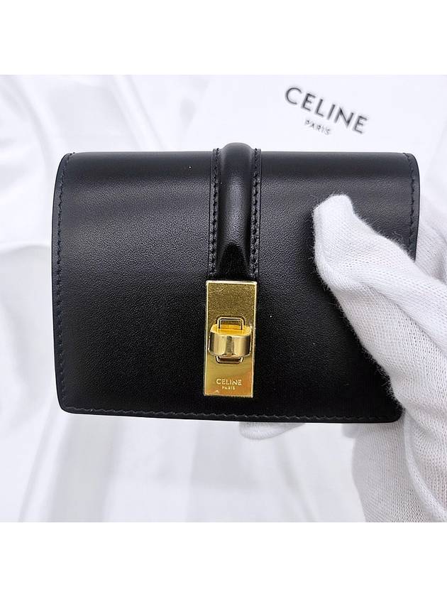 셀린느 16 플랩 샤이니 카드 지갑 블랙 탄 10M473GCG