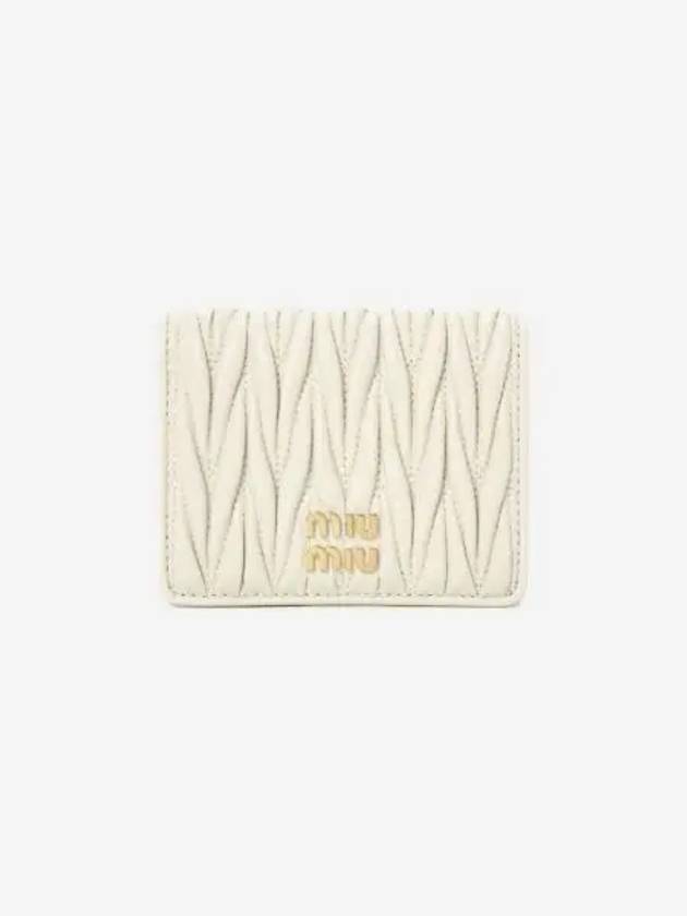 미우 미우 마테라쎄 나파 가죽 반지갑 화이트 Miu Miu Matelasse Nappa Leather Wallet White