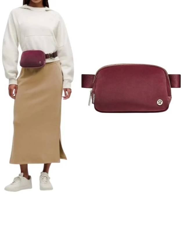 룰루레몬 가방 에브리웨어 벨루어 1L 벨트백 버건디