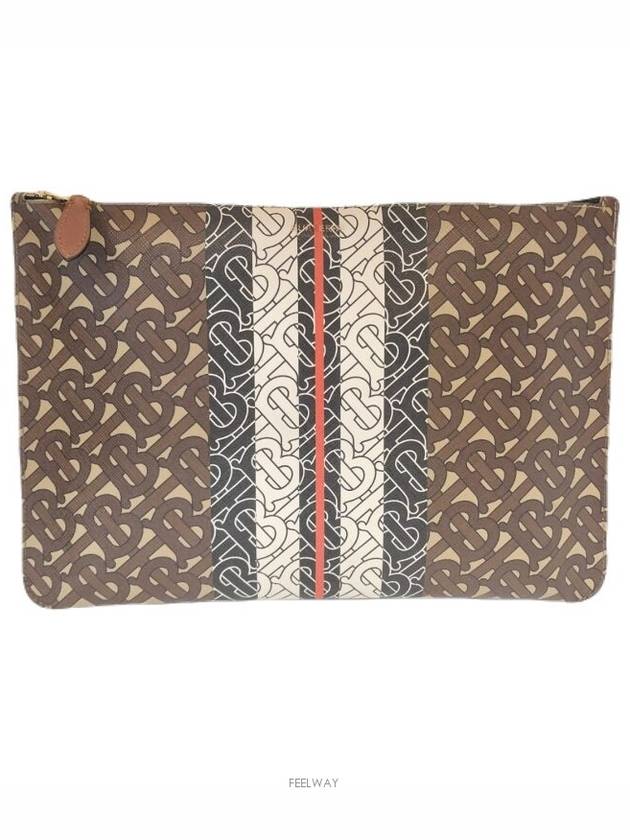 버버리 TB 모노그램 클러치백 8025173