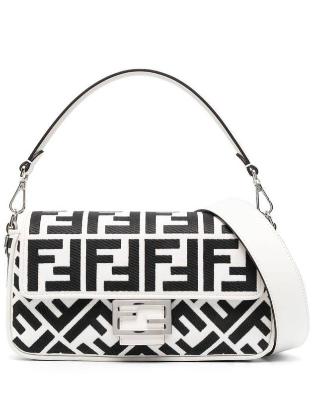 펜디 로고 바게트 캔버스 숄더 백 블랙 화이트