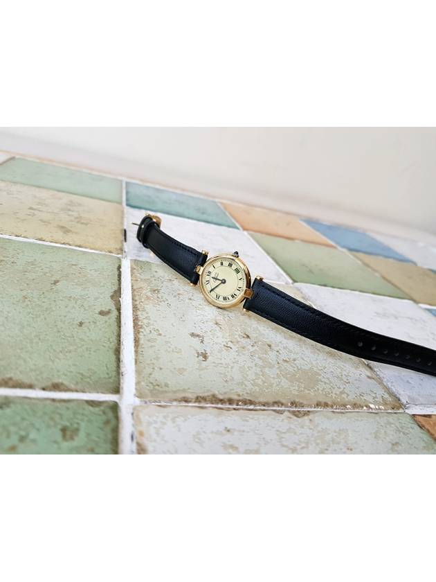 까르띠에 원형 머스트 금장 시계 23mm 산토스