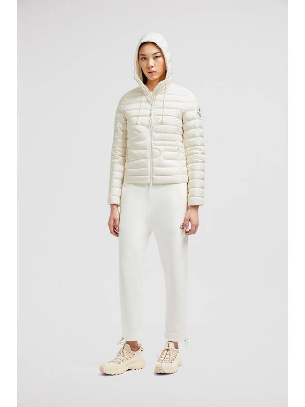 몽클레르 Xiaobai Hooded Snake Quilted Short Down Jacket K10931A00019598B0060