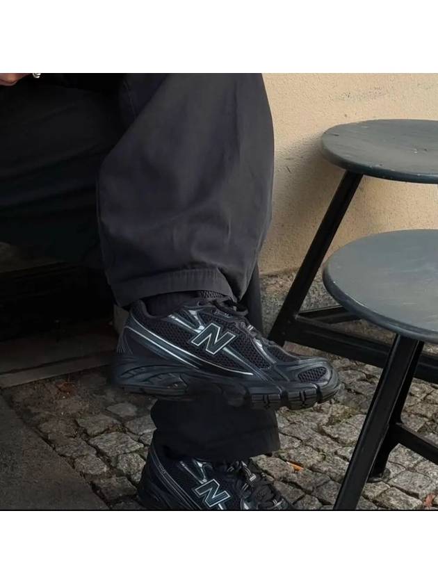 뉴발란스 뉴발란스 740 블랙 실버 메탈릭 GS GR740BM