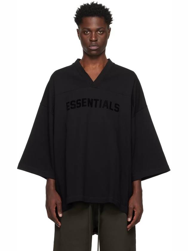 24SS 피어오브갓 에센셜 앞로고 풋볼 V넥 반팔 티셔츠 제트블랙