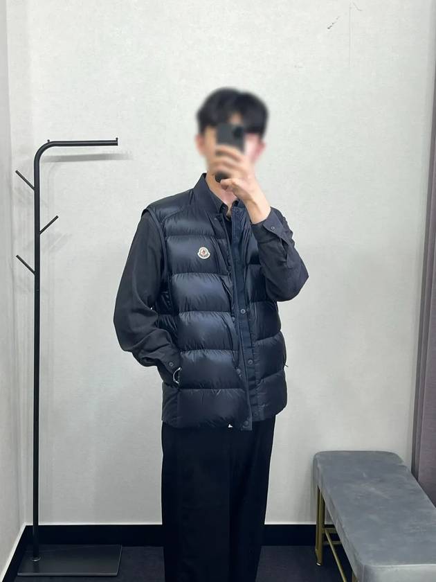 24FW 몽클레르 남성 SEROT 다운 베스트 네이비 1A0015